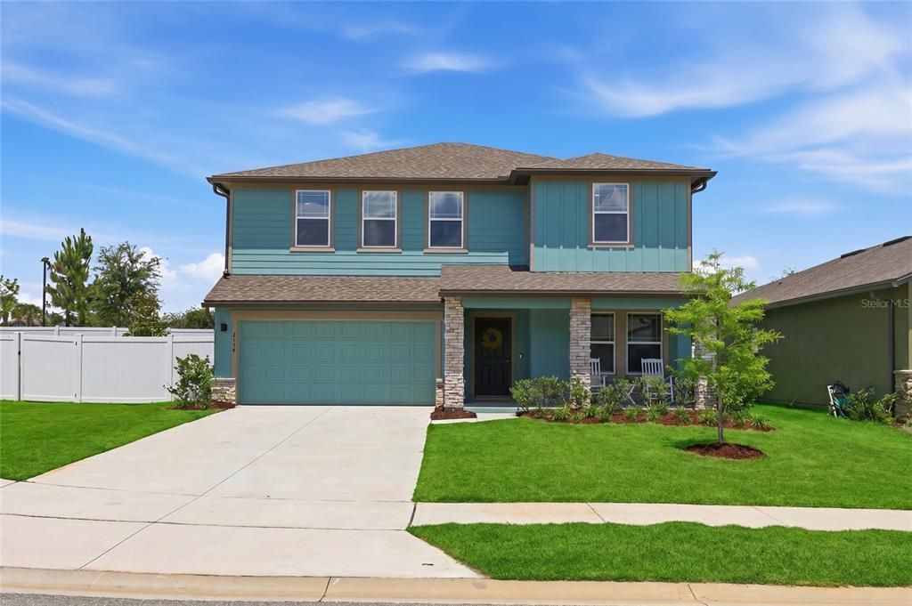 For Sale: $514,900 (4 beds, 2 baths, 2406 Square Feet)