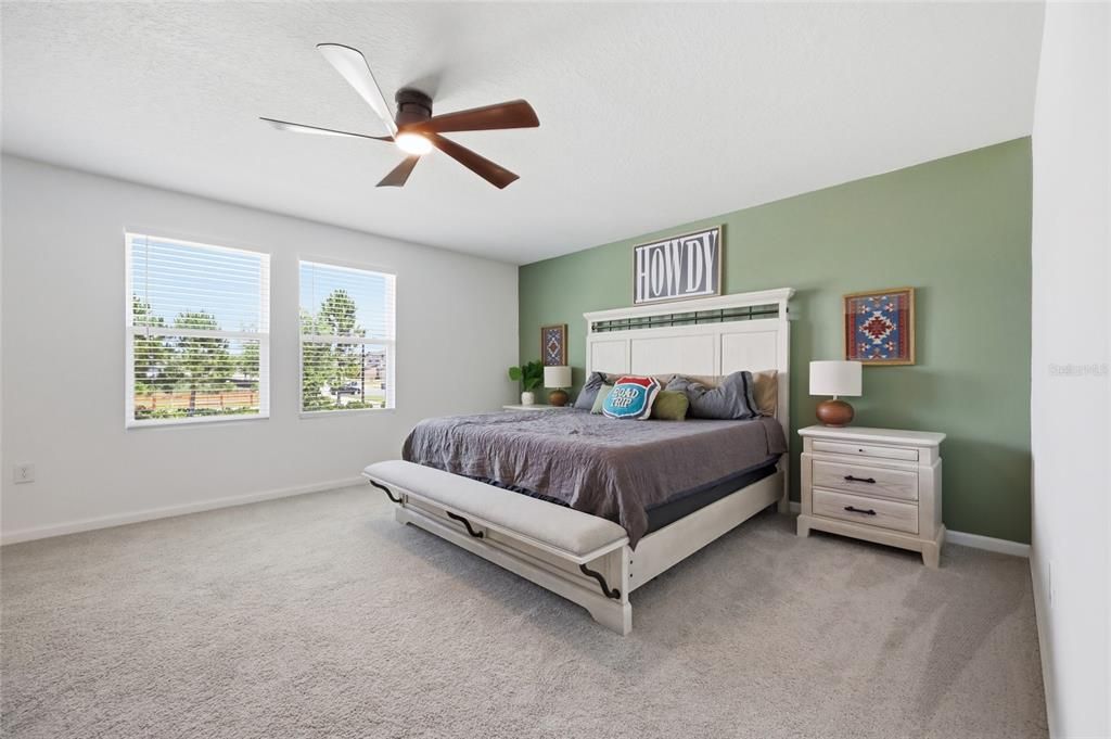 For Sale: $514,900 (4 beds, 2 baths, 2406 Square Feet)
