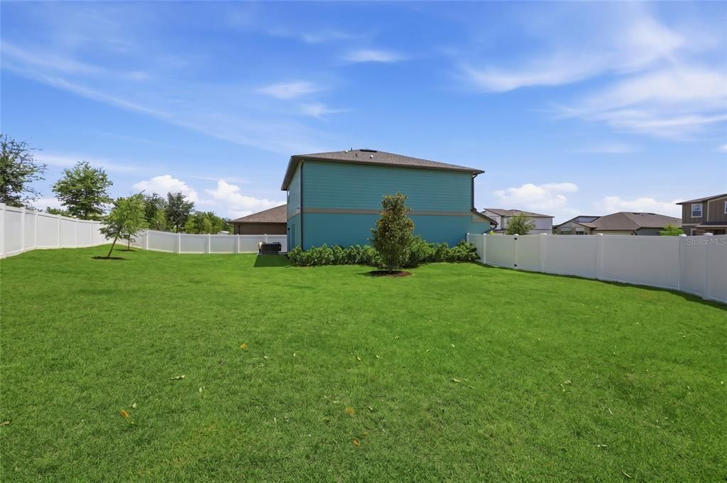For Sale: $514,900 (4 beds, 2 baths, 2406 Square Feet)