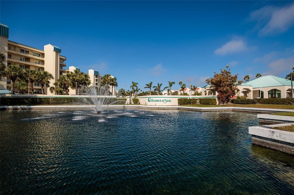 For Sale: $370,000 (1 beds, 1 baths, 1050 Square Feet)