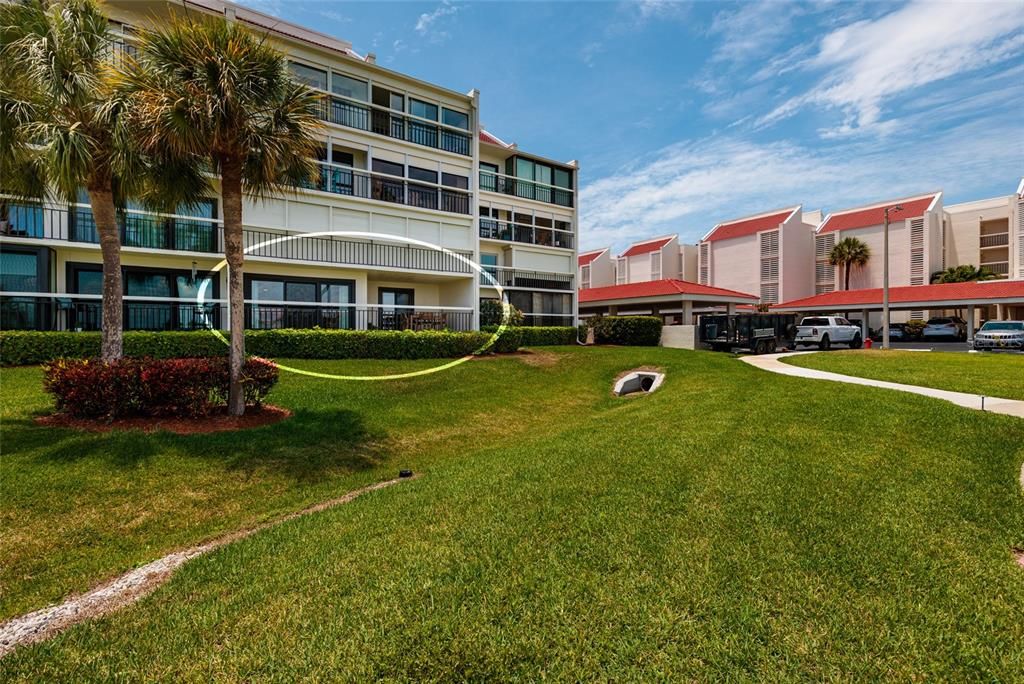 For Sale: $370,000 (1 beds, 1 baths, 1050 Square Feet)