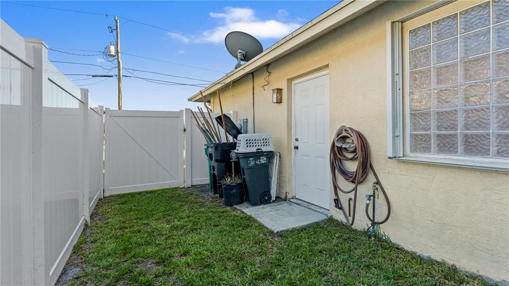 For Sale: $390,000 (3 beds, 2 baths, 1476 Square Feet)
