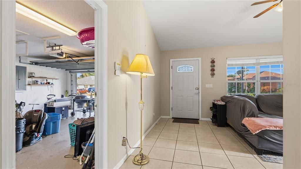For Sale: $390,000 (3 beds, 2 baths, 1476 Square Feet)