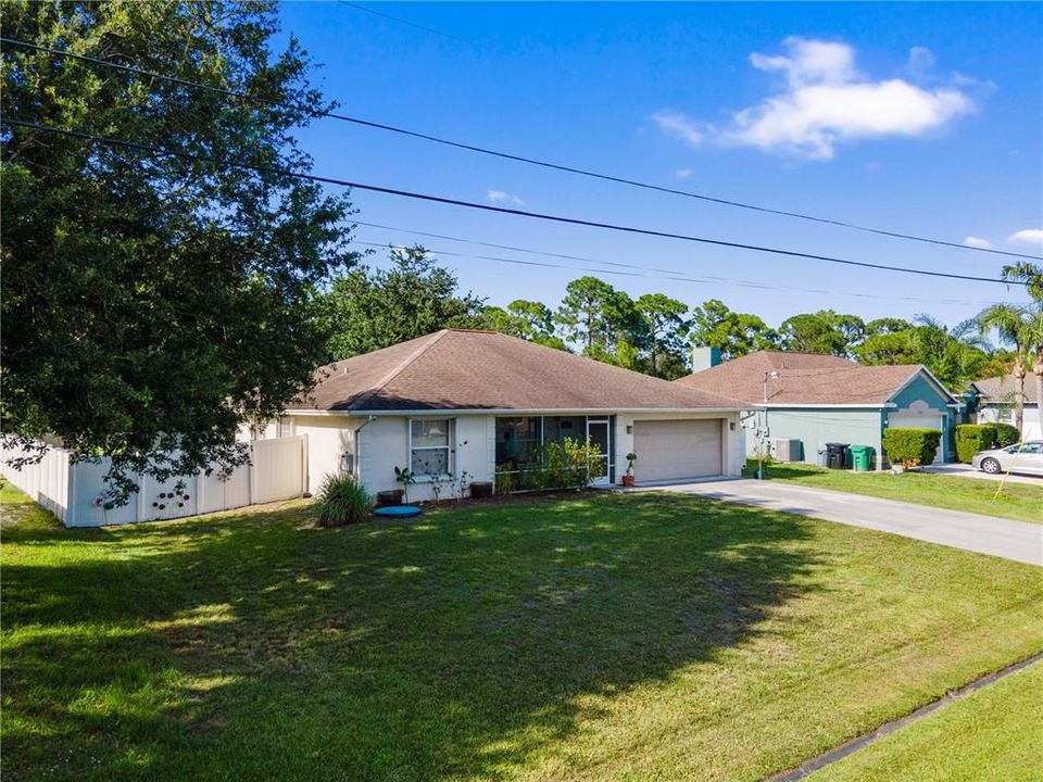 For Sale: $390,000 (3 beds, 2 baths, 1476 Square Feet)