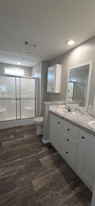Active With Contract: $279,999 (3 beds, 2 baths, 1398 Square Feet)