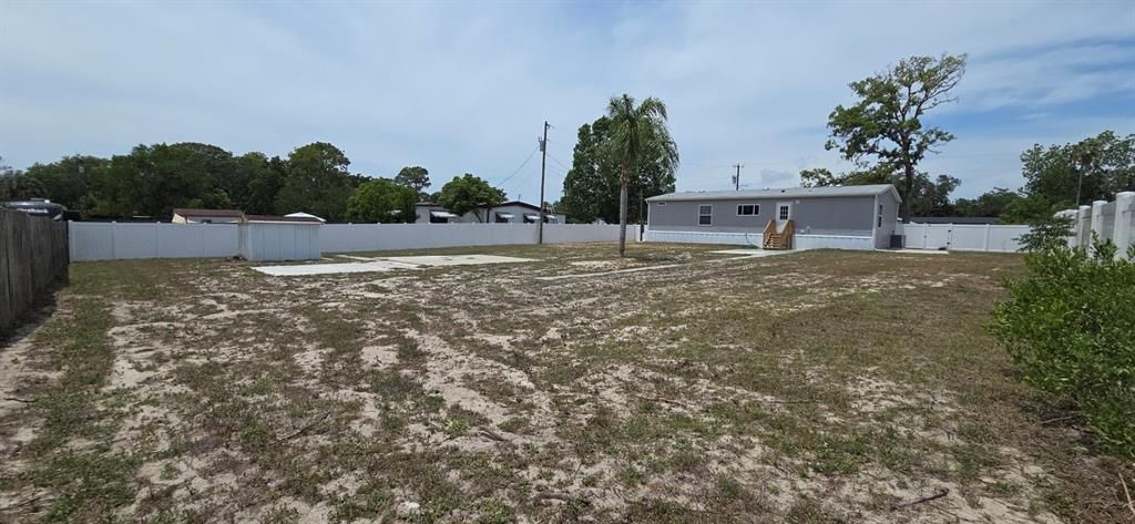 Active With Contract: $279,999 (3 beds, 2 baths, 1398 Square Feet)