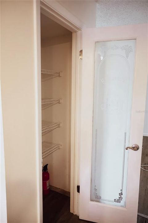 For Sale: $175,000 (3 beds, 1 baths, 1296 Square Feet)