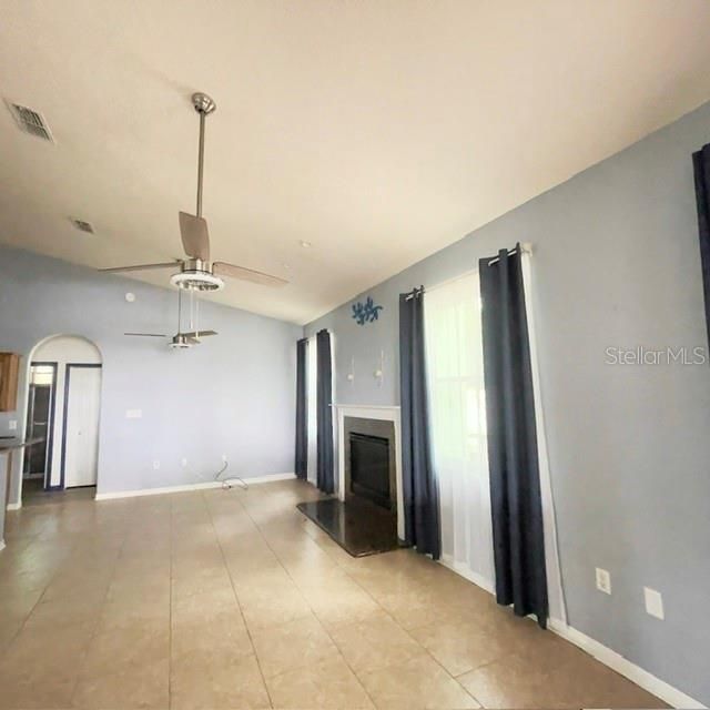 For Sale: $340,000 (3 beds, 2 baths, 1844 Square Feet)