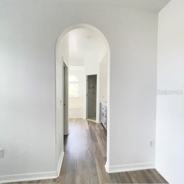 For Sale: $340,000 (3 beds, 2 baths, 1844 Square Feet)
