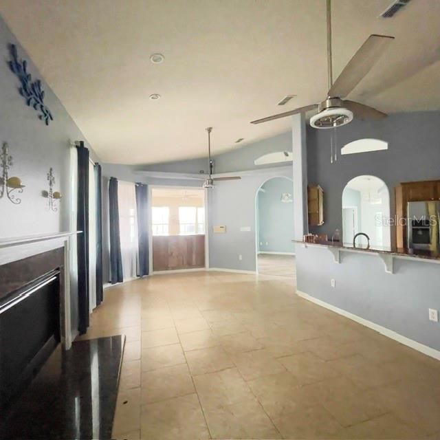 For Sale: $340,000 (3 beds, 2 baths, 1844 Square Feet)