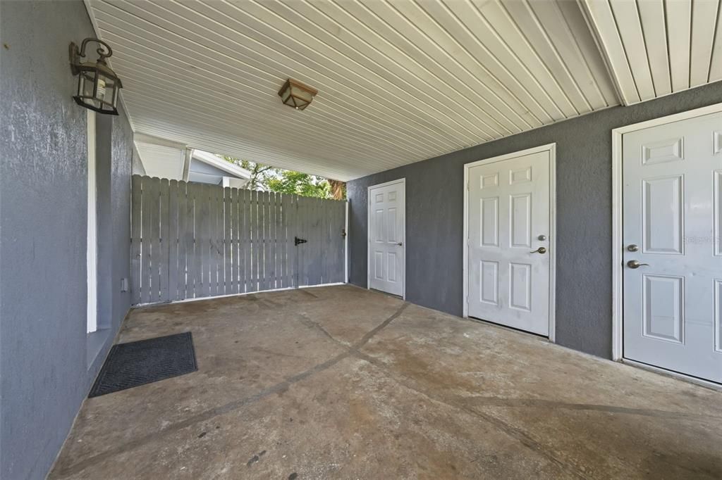 For Sale: $325,000 (5 beds, 4 baths, 1746 Square Feet)