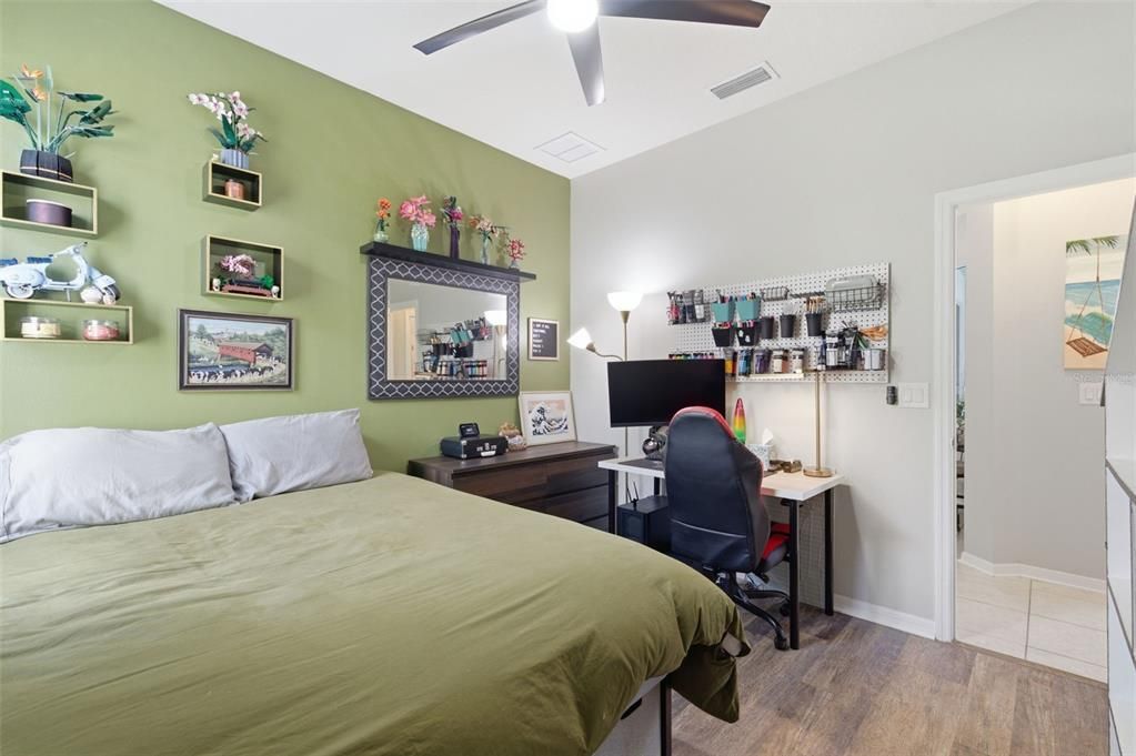 For Sale: $550,000 (4 beds, 3 baths, 2484 Square Feet)