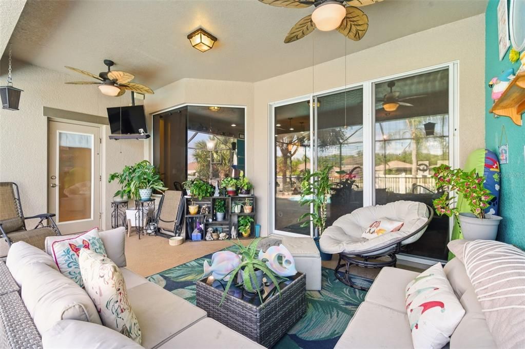 For Sale: $550,000 (4 beds, 3 baths, 2484 Square Feet)
