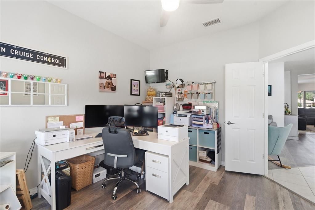 For Sale: $550,000 (4 beds, 3 baths, 2484 Square Feet)