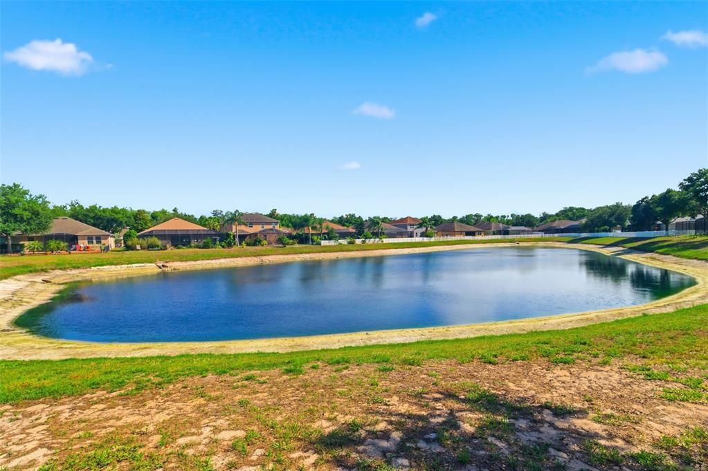 For Sale: $550,000 (4 beds, 3 baths, 2484 Square Feet)