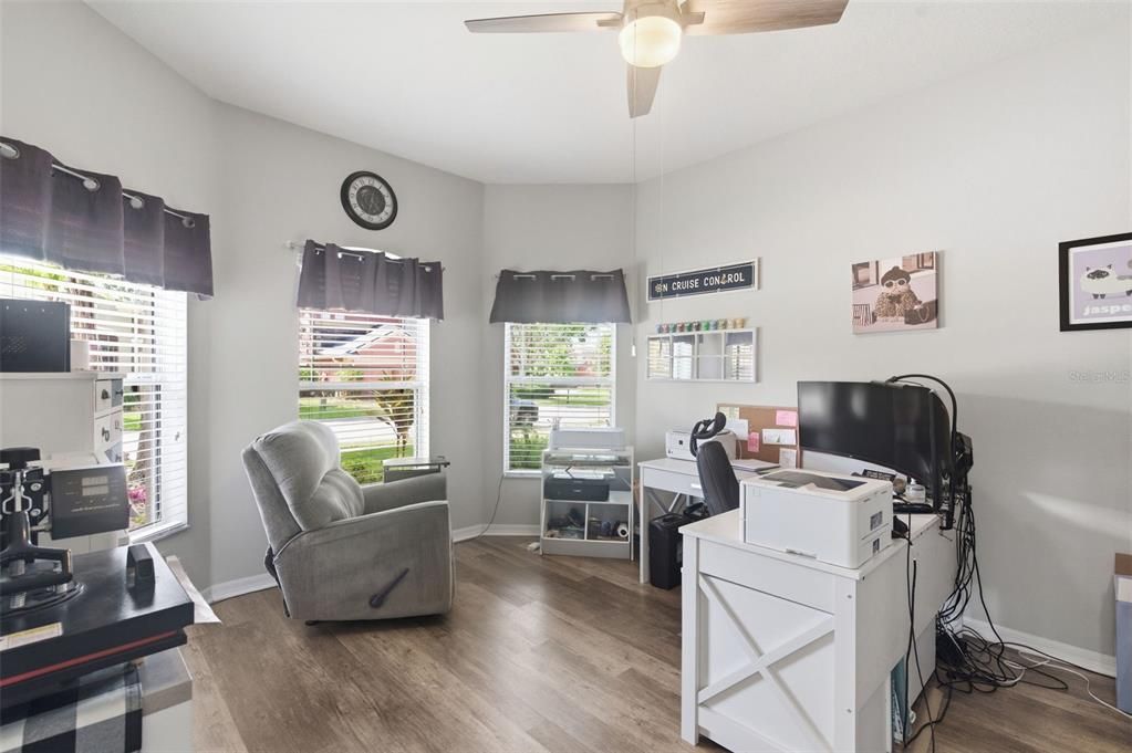 For Sale: $550,000 (4 beds, 3 baths, 2484 Square Feet)