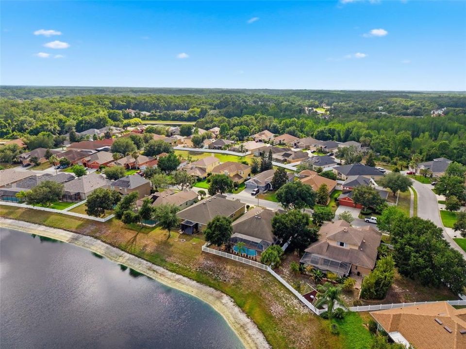For Sale: $550,000 (4 beds, 3 baths, 2484 Square Feet)
