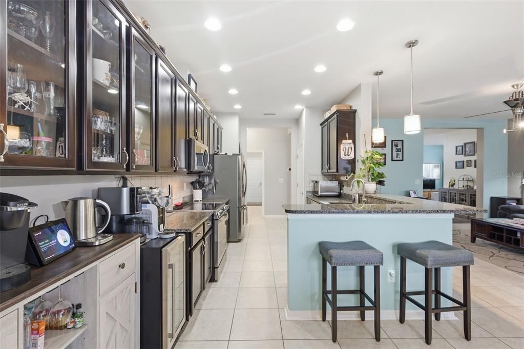 For Sale: $550,000 (4 beds, 3 baths, 2484 Square Feet)