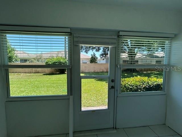 For Rent: $1,600 (2 beds, 2 baths, 970 Square Feet)