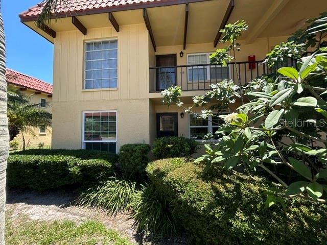 For Rent: $1,600 (2 beds, 2 baths, 970 Square Feet)