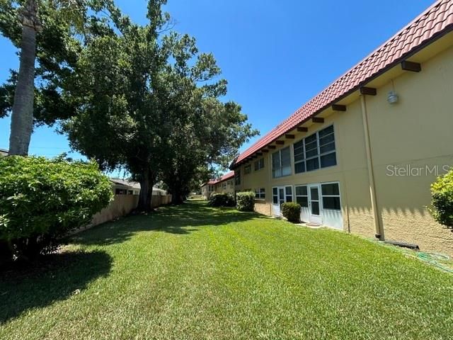For Rent: $1,600 (2 beds, 2 baths, 970 Square Feet)