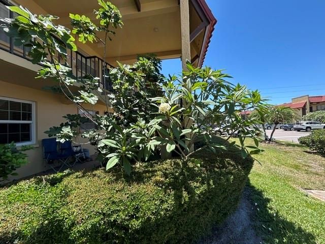 For Rent: $1,600 (2 beds, 2 baths, 970 Square Feet)