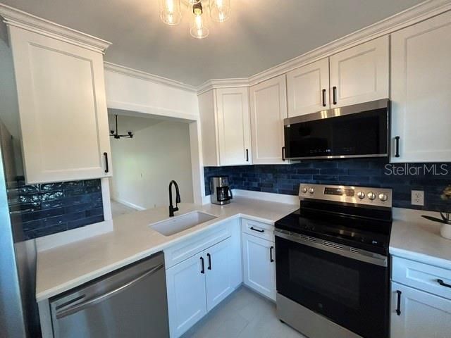 For Rent: $1,600 (2 beds, 2 baths, 970 Square Feet)