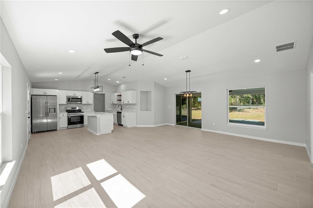 Active With Contract: $299,900 (4 beds, 2 baths, 1734 Square Feet)