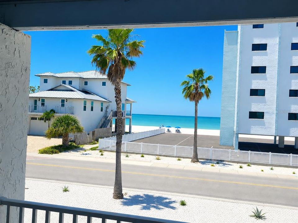 For Sale: $344,500 (1 beds, 1 baths, 480 Square Feet)