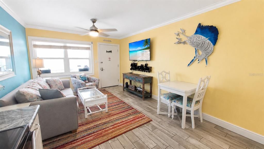 For Sale: $344,500 (1 beds, 1 baths, 480 Square Feet)
