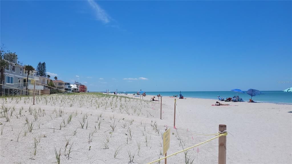 For Sale: $344,500 (1 beds, 1 baths, 480 Square Feet)