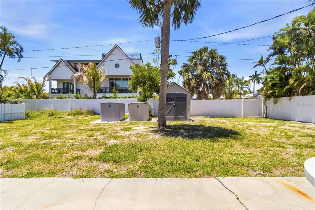 For Sale: $1,695,000 (3 beds, 3 baths, 1902 Square Feet)