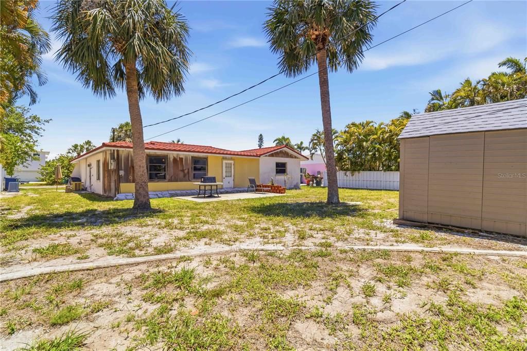For Sale: $1,695,000 (3 beds, 3 baths, 1902 Square Feet)