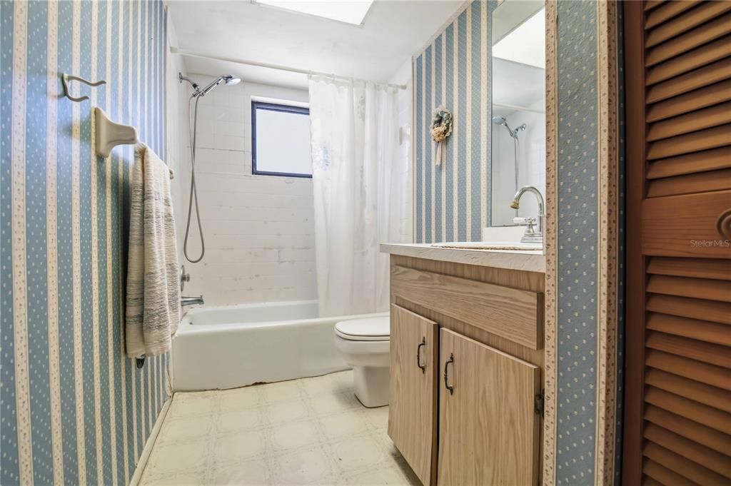 For Sale: $1,695,000 (3 beds, 3 baths, 1902 Square Feet)