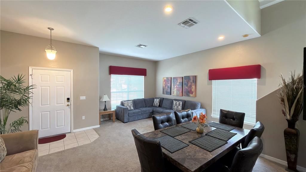 For Rent: $2,500 (5 beds, 3 baths, 2345 Square Feet)