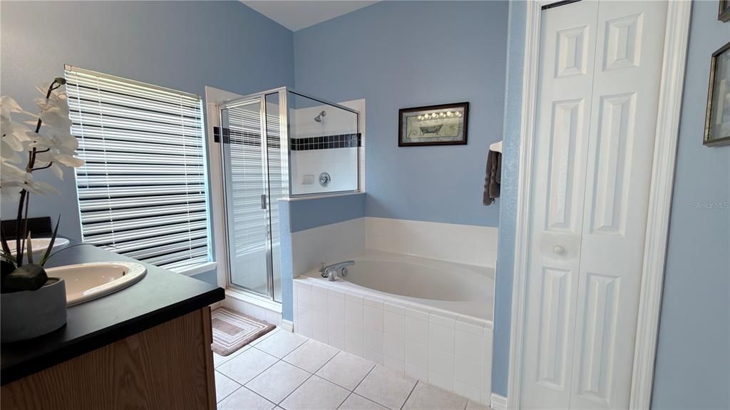 For Rent: $2,500 (5 beds, 3 baths, 2345 Square Feet)