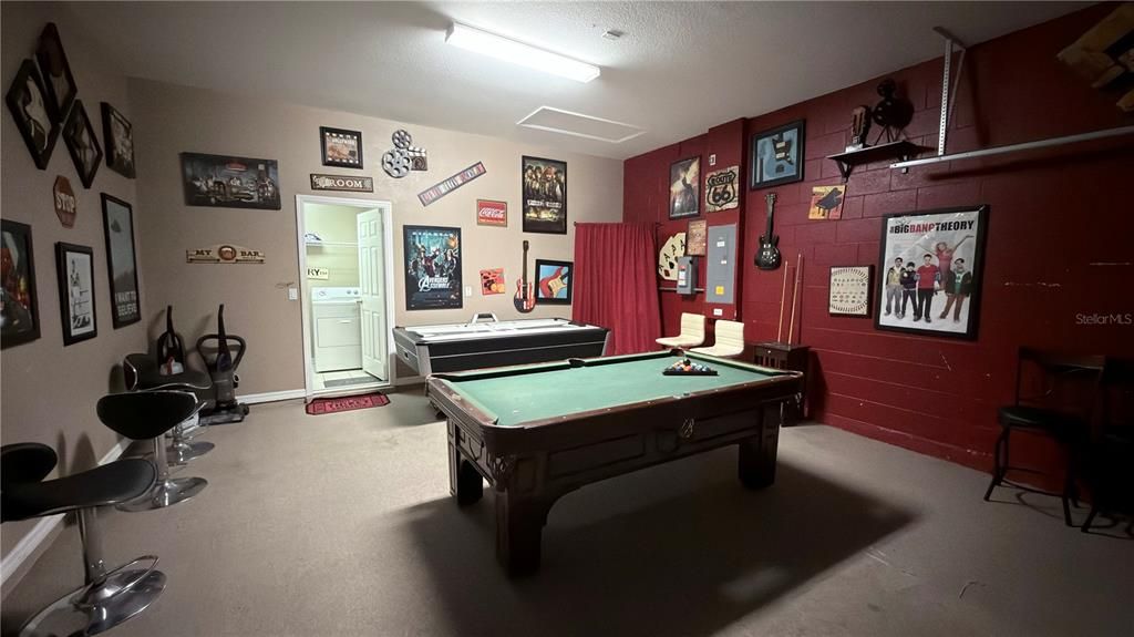 For Rent: $2,500 (5 beds, 3 baths, 2345 Square Feet)