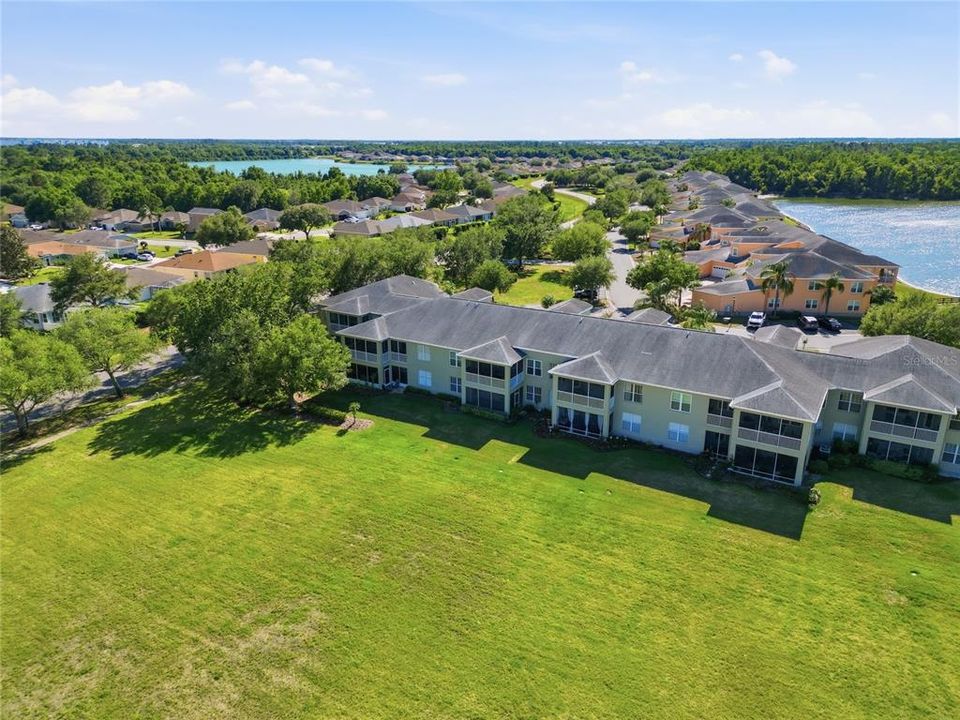 На продажу: $279,999 (2 спален, 2 ванн, 1722 Квадратных фут)