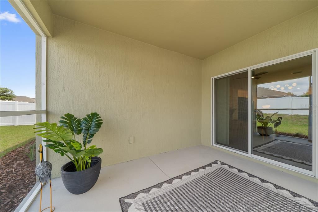 En Venta: $338,900 (4 camas, 2 baños, 1988 Pies cuadrados)
