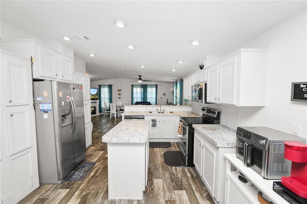 Activo con contrato: $280,000 (3 camas, 2 baños, 1525 Pies cuadrados)