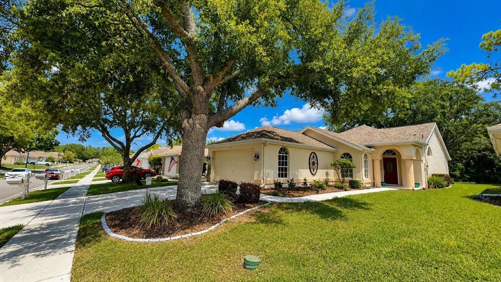 For Sale: $495,000 (2 beds, 2 baths, 1394 Square Feet)