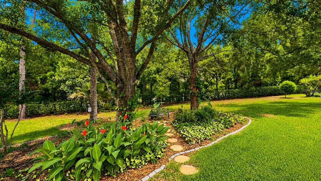 For Sale: $495,000 (2 beds, 2 baths, 1394 Square Feet)