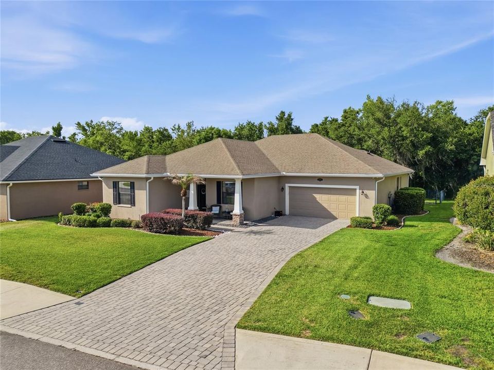 For Sale: $449,000 (3 beds, 2 baths, 2437 Square Feet)