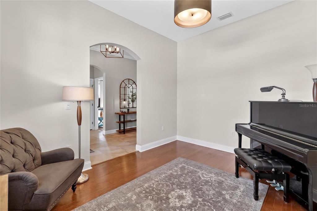 For Sale: $449,000 (3 beds, 2 baths, 2437 Square Feet)