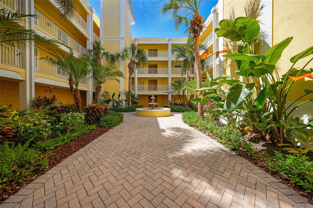 For Rent: $3,500 (3 beds, 2 baths, 1538 Square Feet)