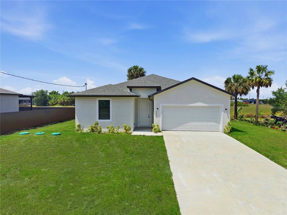 For Sale: $345,900 (3 beds, 2 baths, 1544 Square Feet)