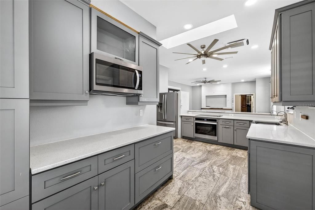 На продажу: $449,000 (3 спален, 2 ванн, 1652 Квадратных фут)