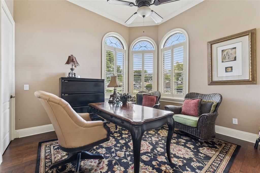 Active With Contract: $1,685,000 (5 beds, 4 baths, 3924 Square Feet)