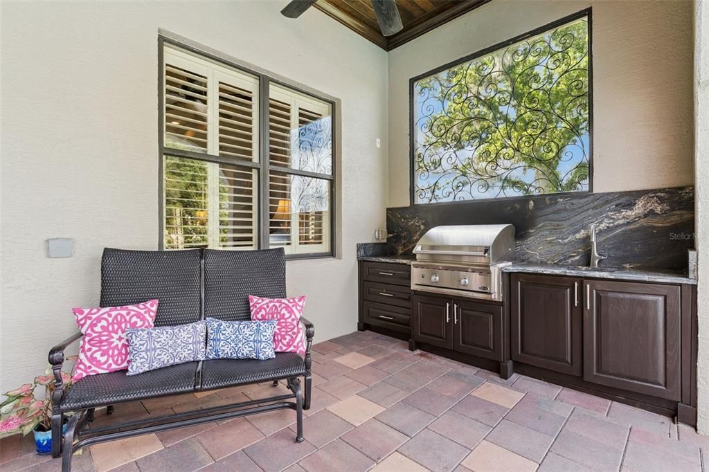 Active With Contract: $1,685,000 (5 beds, 4 baths, 3924 Square Feet)