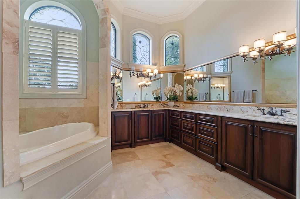 Active With Contract: $1,685,000 (5 beds, 4 baths, 3924 Square Feet)